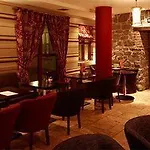 The Coach House 3*