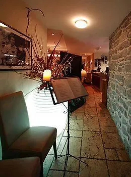 The Coach House 3* Оранмор
