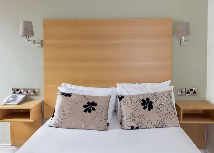 Hotel The Coach House