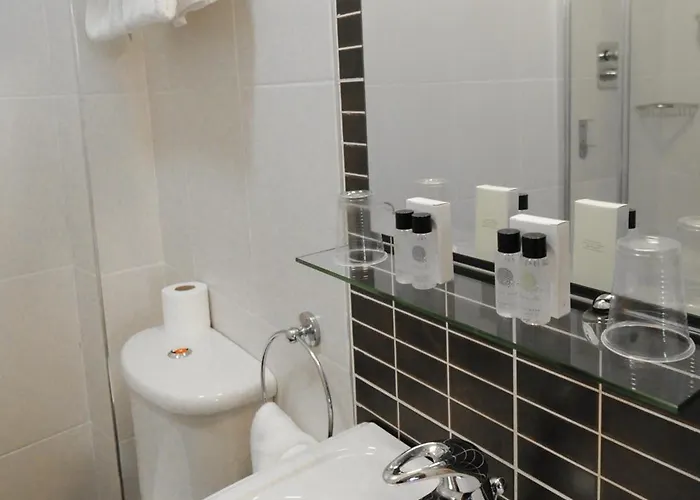 Hotel The Coach House 3*